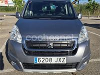 Usado Peugeot Partner Tepee Active 100 CV (73 kW) 2016 Gris / plata Monovolumen