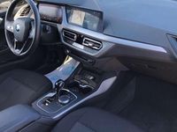 Usado BMW 118 Comfort Edition 150 CV (110 kW) 2024 Negro Utilitario