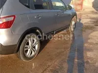 Usado Nissan Qashqai Visia 106 CV (77 kW) 2011 Gris / plata SUV