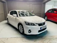 Usado Lexus CT200h 136 CV (100 kW) 2011 Blanco Berlina