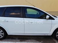 Usado Ford Focus Trend 109 CV (80 kW) 2010 Blanco Familiar