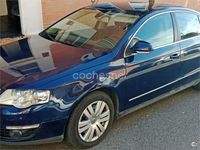 Usado VW Passat Highline 140 CV (102 kW) 2010 Azul Berlina