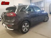 Usado Kia Niro 141 CV (103 kW) 2018 Gris / plata SUV
