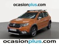 Usado Dacia Sandero 90 CV (66 kW) 2017 Naranja Utilitario