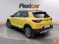 Usado Kia Stonic 101 CV (74 kW) 2019 Amarillo SUV
