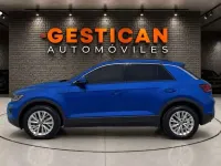 Usado VW T-Roc Life 110 CV (80 kW) 2023 Azul SUV