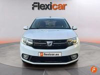 Usado Dacia Sandero Comfort 90 CV (66 kW) 2019 Blanco Utilitario