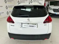 Usado Peugeot 2008 Allure 110 CV (80 kW) 2017 Blanco SUV