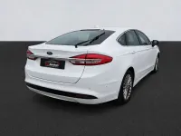 Usado Ford Mondeo Titanium 150 CV (110 kW) 2021 Blanco Berlina
