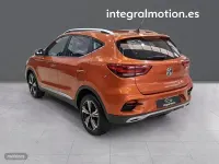 Usado MG ZS Comfort 111 CV (81 kW) 2022 Naranja SUV