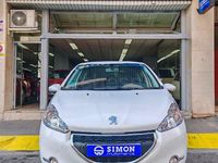 Usado Peugeot 208 Active 82 CV (60 kW) 2015 Blanco Utilitario
