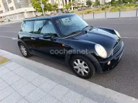 Usado Mini ONE 90 CV (66 kW) 2005 Negro Utilitario
