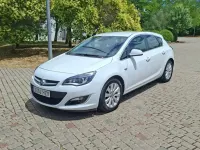 Usado Opel Astra Excellence 136 CV (100 kW) 2014 Blanco Utilitario