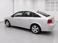 Usado Opel Vectra Elegance 140 CV (102 kW) 2007 Gris / plata Berlina