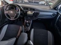 Usado Toyota Auris Active 116 CV (85 kW) 2018 Azul Utilitario