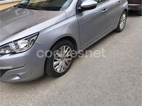 Usado Peugeot 308 Active 115 CV (84 kW) 2015 Gris / plata Berlina