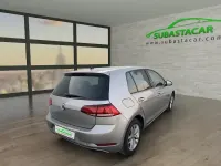 Usado VW Golf VII Advance 150 CV (110 kW) 2019 Gris