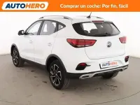 Usado MG ZS Luxury 106 CV (77 kW) 2022 Blanco SUV