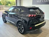 Usado Peugeot 2008 GT-line 130 CV (95 kW) 2020 Negro SUV