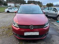 Usado VW Touran Advance 105 CV (77 kW) 2012 Granate Monovolumen
