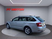 Usado Skoda Octavia Ambition 115 CV (84 kW) 2019 Gris Familiar