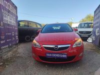 Usado Opel Astra Edition 90 CV (66 kW) 2010 Rojo Berlina