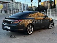 Usado Opel Insignia Selective 140 CV (102 kW) 2015 Gris / plata Berlina