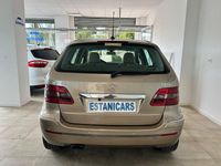 Usado Mercedes B180 109 CV (80 kW) 2007 Beige Monovolumen