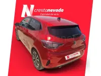 Usado Renault Clio V Techno 100 CV (73 kW) 2025 Rojo Berlina