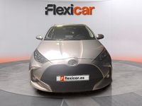 Usado Toyota Yaris Hybrid Active 116 CV (85 kW) 2024 Gris Berlina