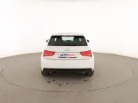 Usado Audi A1 Attraction 125 CV (91 kW) 2017 Blanco Utilitario