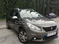 Usado Peugeot 2008 Style 100 CV (73 kW) 2017 Gris / plata SUV