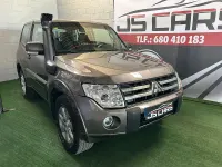 Usado Mitsubishi Montero Motion 200 CV (147 kW) 2010 Marrón SUV