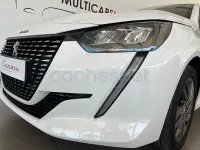 Usado Peugeot 208 Active 100 CV (73 kW) 2022 Blanco Utilitario