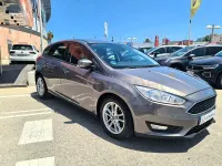 Usado Ford Focus Trend 125 CV (91 kW) 2015 Beige Berlina