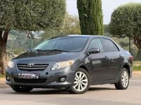 Usado Toyota Corolla Active 101 CV (74 kW) 2010 Gris / plata Berlina