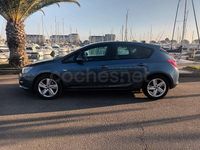 Usado Opel Astra Selective 165 CV (121 kW) 2015 Azul Berlina