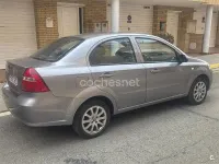 Usado Chevrolet Aveo LS 94 CV (69 kW) 2006 Gris / plata Berlina