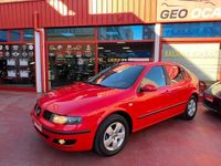 Usado Seat Leon Stella 90 CV (66 kW) 2003 Rojo Utilitario