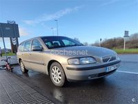 Usado Volvo V70 140 CV (102 kW) 2002 Beige Familiar