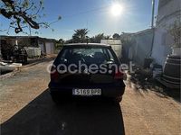 Usado VW Polo Conceptline 64 CV (47 kW) 2002 Azul Berlina