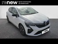 Usado Renault Clio V Techno 100 CV (73 kW) 2025 Blanco Berlina