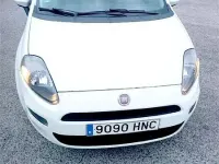 Usado Fiat Punto Pop 69 CV (50 kW) 2012 Blanco Utilitario