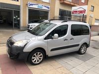 Usado Peugeot Partner Tepee Outdoor 100 CV (73 kW) 2016 Gris / plata Monovolumen