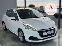 Usado Peugeot 208 Active 102 CV (75 kW) 2019 Blanco Utilitario