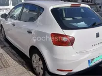 Usado Seat Ibiza Reference 90 CV (66 kW) 2016 Blanco Berlina