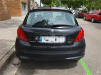 Usado Peugeot 207 75 CV (55 kW) 2007 Negro Berlina