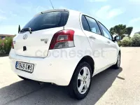 Usado Toyota Yaris 101 CV (74 kW) 2010 Blanco Utilitario