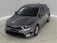 Usado Kia Ceed 100 CV (73 kW) 2025 Gris / plata Utilitario
