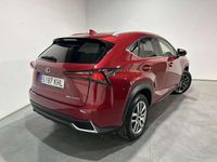Usado Lexus NX300h Executive Line 197 CV (144 kW) 2018 Rojo SUV